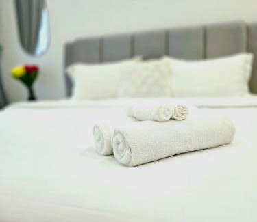 Pudu Apartamento | Lucentia Residence Infinity swimming pool BY Lalaport