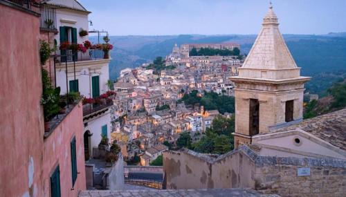 Ragusa Casa | Luciano e Concetta