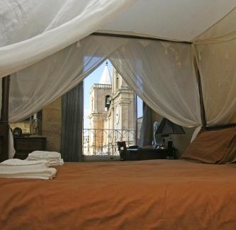 Valletta Casa | Luciano Valletta Boutique
