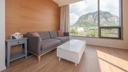 Andeok Complejo | Lucid M