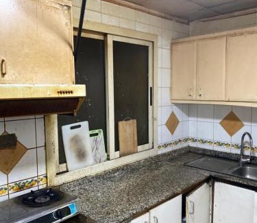 Madinat Zayed Apartamento | Lucky homes