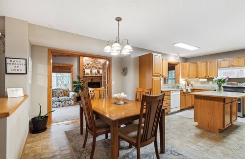 Shakopee Casa | Lucky Loon Family Lodge