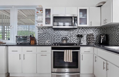 Playa Fortuna Casa | Lucky Luquillo's SOLAR El Yunque & Beach Retreat
