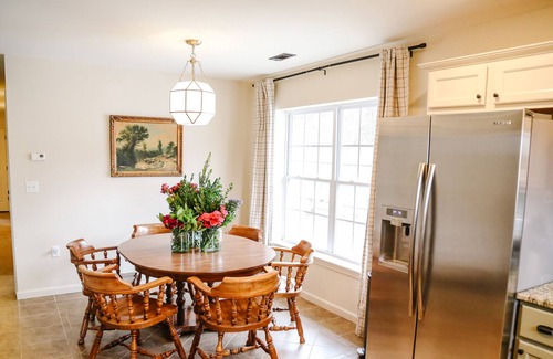 Cape Girardeau Casa | Lucky Queen- 4-bedroom Steps away from the Casino