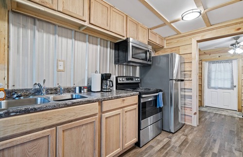 Glenwood Cabina | Lucky's Canoe & Kayak Cabin #1 - Caddo River Access!