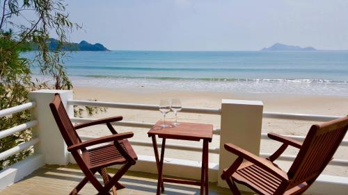 Song Cau Cama Y Desayuno | Lucky Spot Beach Bungalow - Book 3 nights & get 1 pick up for free