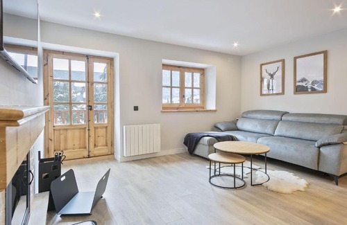 Arties Apartamento | Luderna - Apartamento con terraza Artigues