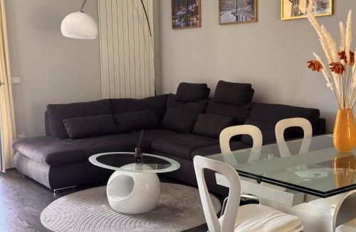 Lovere Casa | Luer Prince