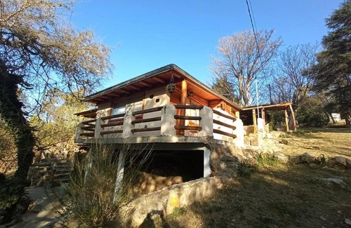 Alta Gracia Casa | Lugar de paz y alegría en medio de montañas y río.