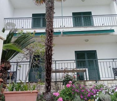 Gradac Casa | Lui