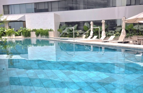Barrio Kennedy Casa | Lujo, Confort with fitness room, WiFi in lovely Guayaquil