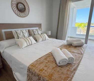 Buenas Noches Apartamento | Lujo y Playa Caribeña en Estepona