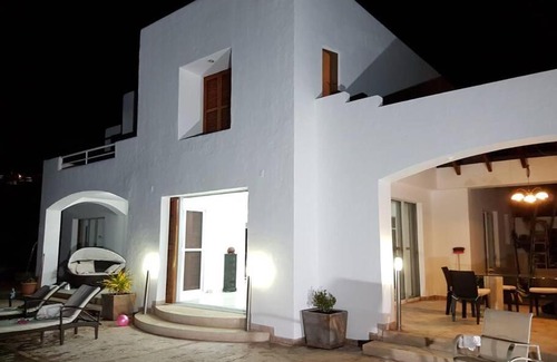 Same Casa | Lujosa Casa con piscina privada Casa Blanca Same