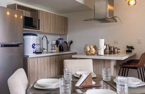 Zona 13 Apartamento | Lujoso con una vista al Aeropuerto y montañas