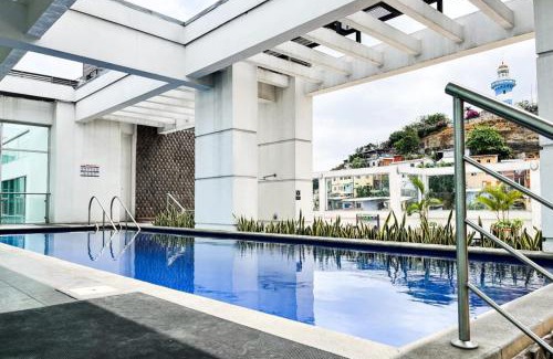 Las Peñas Apartamento | Lujoso Depa con piscina - jacuzzi y vista al rio desde la habitación