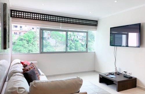 Las Peñas Apartamento | Lujoso Depa con piscina - jacuzzi y vista al rio desde la habitación
