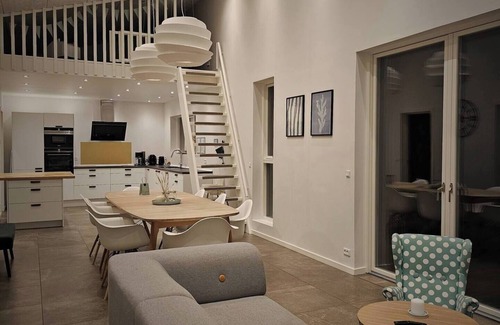 Kaldred Casa | Luksuriøst Sommerhus med Stor Have i Kaldred