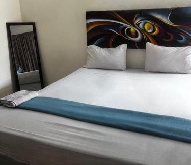 Emfuleni Casa | Lula Guest House