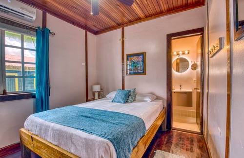 Bocas del Toro Cama Y Desayuno | Lula's Bed & Breakfast