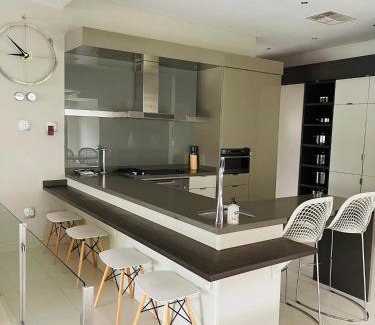Hartbeespoort Casa | Lulanipho Abode