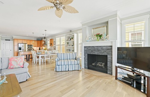 Carolina Beach Casa | Increíble Oceanfront Beach House con piscina y ascensor