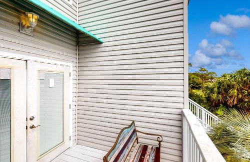 El Centro Beach Casa | Lullwater Beach Condos 405