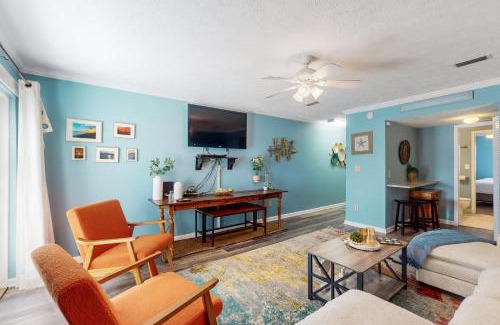 El Centro Beach Casa | Lullwater Beach Condos 405