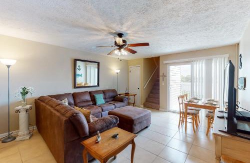 El Centro Beach Casa | Lullwater Beach Condos 417