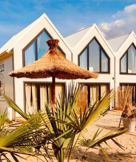 Mielno Complejo | Lulu Holiday Resort domki z podgrzewanym Basenem