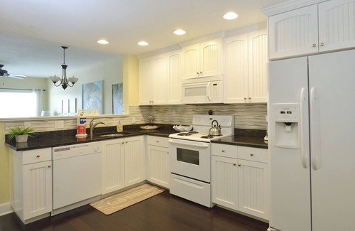 Indian Rocks Beach Condominio | Lulu's NEW WATERFRONT RARE 2 BAL 2 BD, 2 BA, SLEEPS 8-4 DAILY WATER PARK PASSES