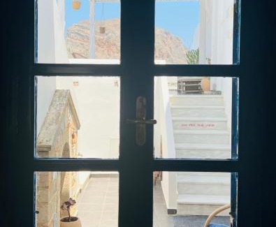 Monemvasia Apartamento | LULU - Self Catering Accommodation