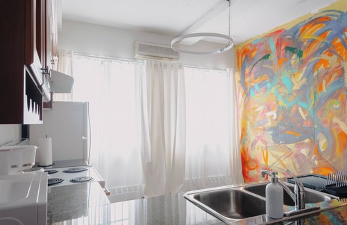 Riverside Apartamento | Lum The Queen - Spacious One-Bedroom Apartment
