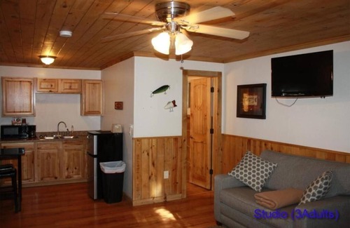 Pinetop-Lakeside Hotel | Lumbermens Village