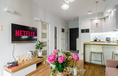 Wola Apartamento | Lumina apartment with balcony Warsaw