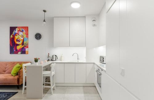 Mirow Apartamento | Lumina luxury apartments in Mennica Residence