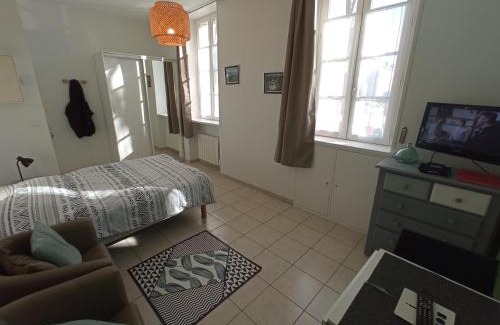 Rochefort Apartamento | Lumineux appartement en RDC près port de plaisance