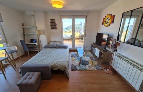 Renedo Apartamento | Luminoso apartamento con gran terraza