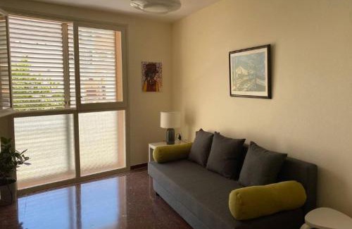 Canet de Mar Apartamento | Luminoso apartamento en Canet de Mar cercano a la playa y a Barcelona