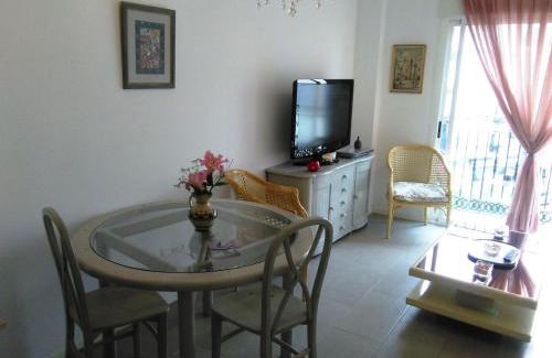 Alicante Apartamento | Luminoso y acogedor apto-1 Dorm-AA