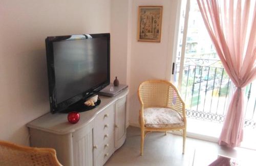 Alicante Apartamento | Luminoso y acogedor apto-1 Dorm-AA