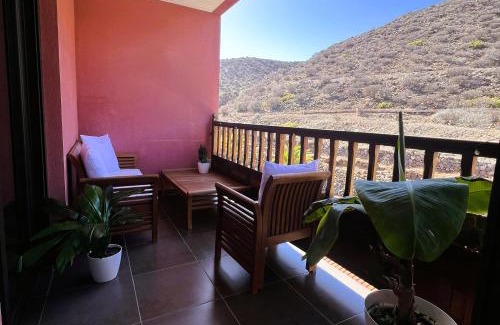 Palm-Mar Apartamento | Luminoso y Elegante, piscinas y pistas de pádel