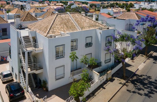 Vila Nova De Cacela Apartamento | Luminous 3BDR Apartment W/Balcony by LovelyStay
