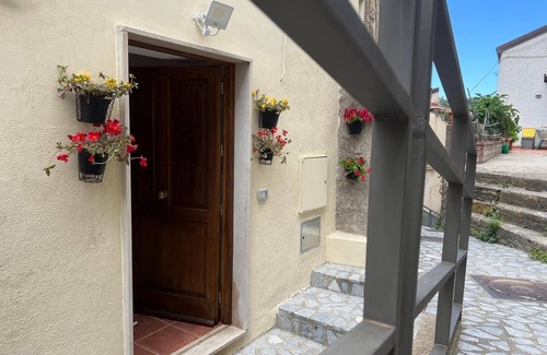 Sangineto Apartamento | Lumira Holiday Homes View – Village and Sea