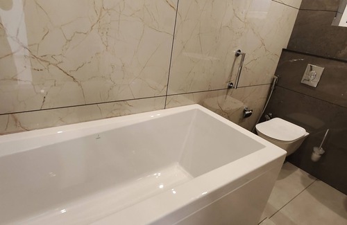 Peroorkada Apartamento | Lumirefresh-Hridyam Couple-friendly Bathtub Luxury