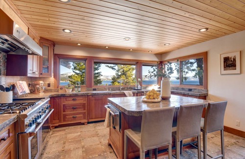 Carnelian Bay Casa | Luna Del Lago - Luxury Pano Lake Views, Sleeps 8, Hot Tub