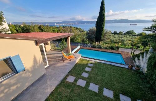 Ankaran Apartamento | Luna's Seaview Residence - Ankaran