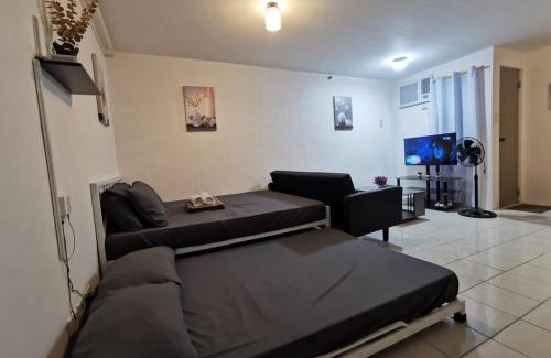 Balibago Apartamento | Luna staycation Cozy Condo near Enchanted Kingdom