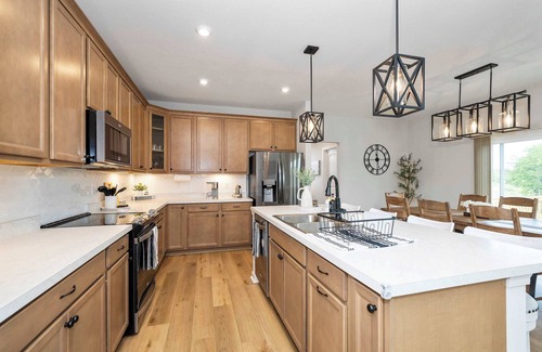 Walton Casa | Lunar Haven – Gorgeous 5 BDR