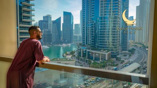 Dubai Marina Hostal | Lunar Hostel Plus