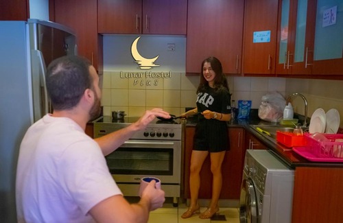 Dubai Marina Hostal | Lunar Hostel Plus